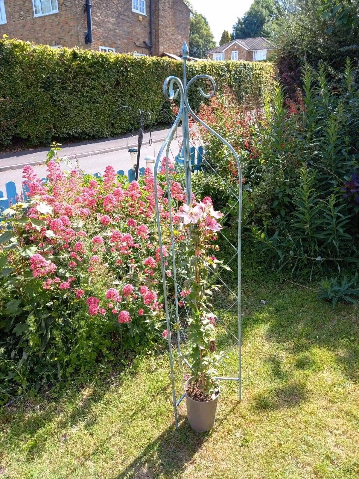 Inspirational Gifting Verdigris Metal Folding Obelisk Plant Support Trellis in Green, H 160 cm x W 35 cm x D 35 cm – 2