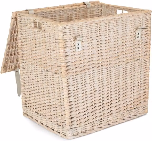 Red Hamper White Wash Vintner Wicker Picnic Storage Basket in Wood and Rattan, W/D/H: 50.0 x 46.0 x 37.0 cm