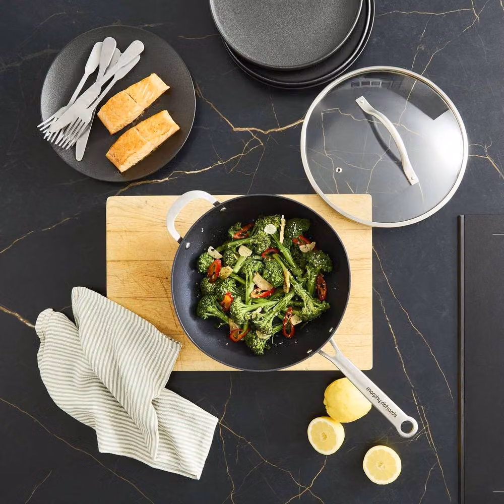 Morphy Richards Mastery 28cm Non-Stick Stir Fry Pan with Glass Lid, Black – 2