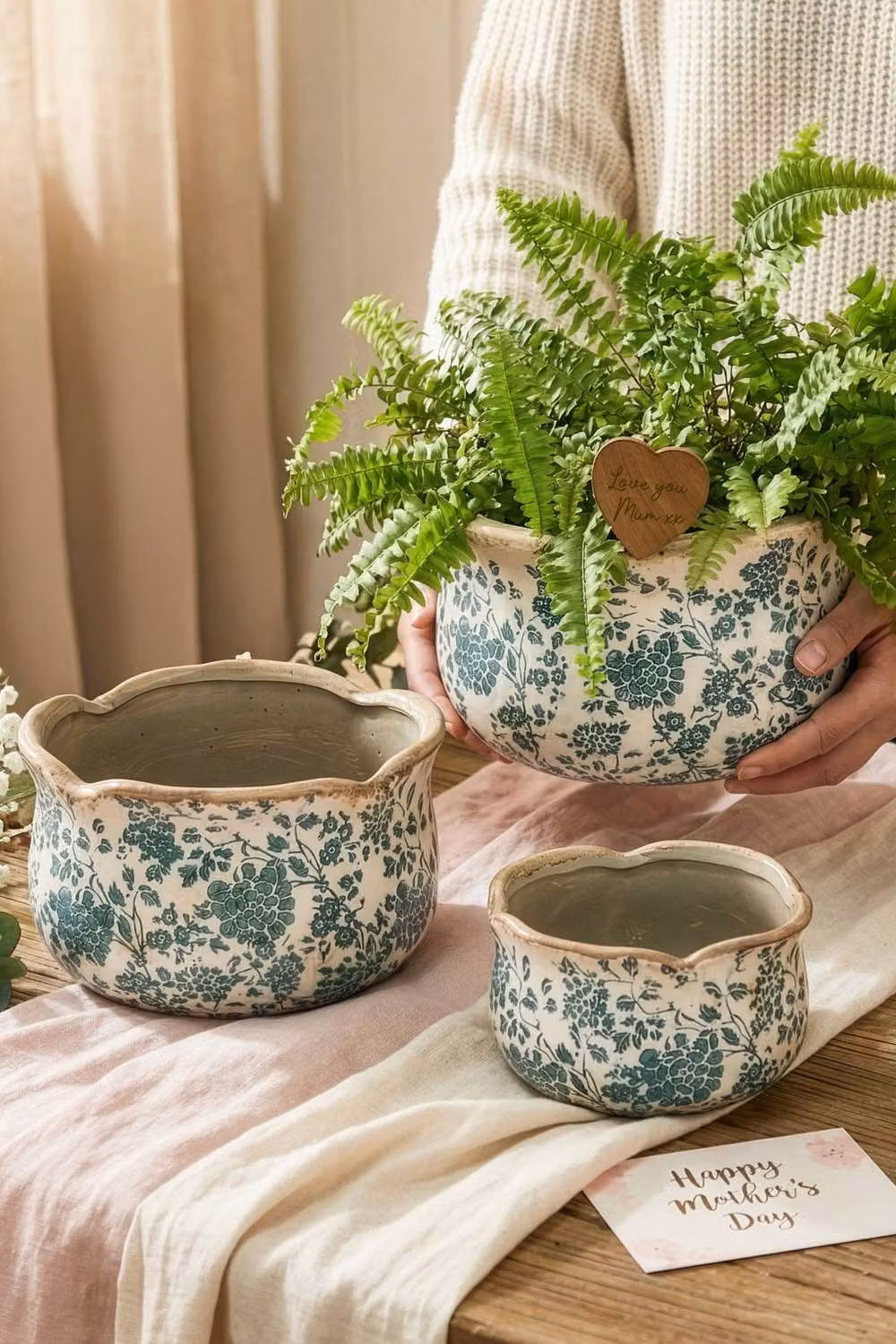 Dibor Set of 3 Vintage Fiorella Floral Ceramic Tabletop Flower Planters in Petrol and Beige – 2