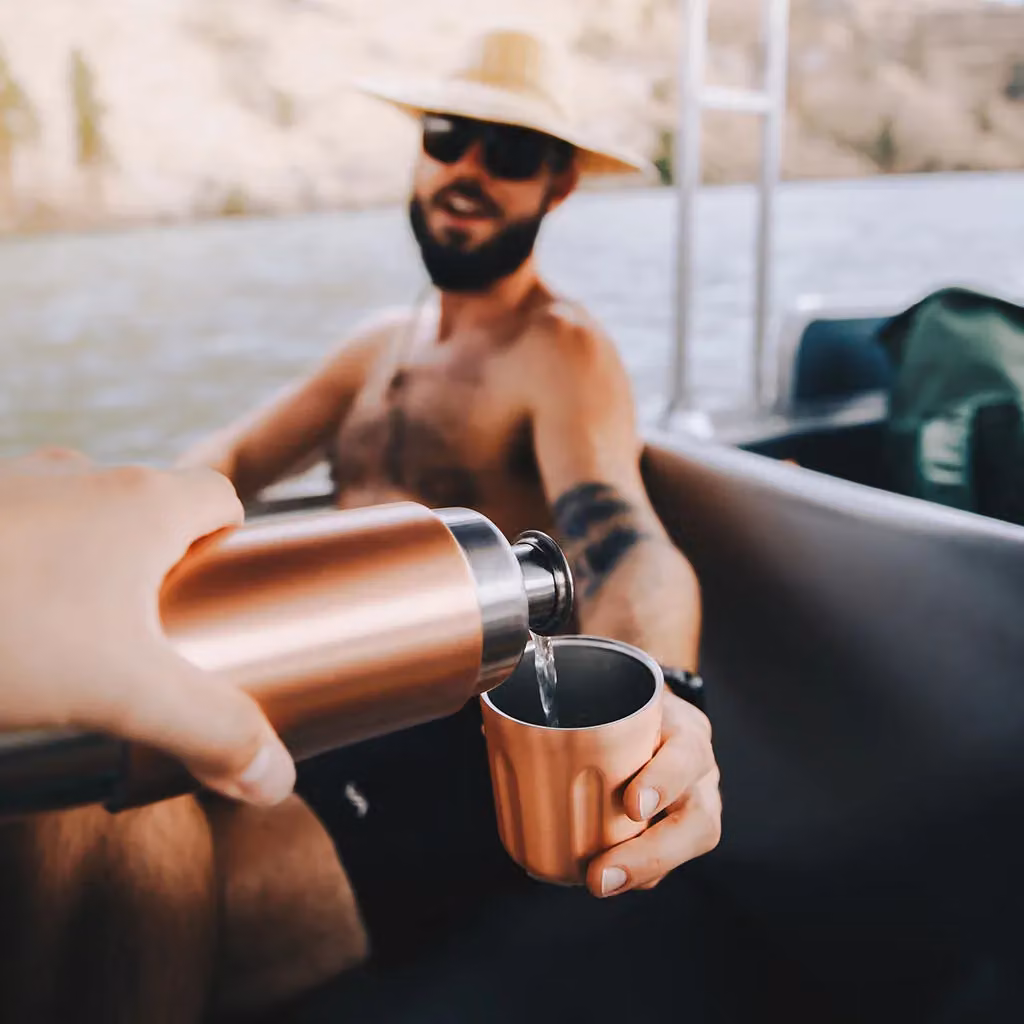 High Camp Flasks Firelight 750 Vacuum Insulated Stainless Steel Whiskey Flask in Bronze, 750 ml – 4