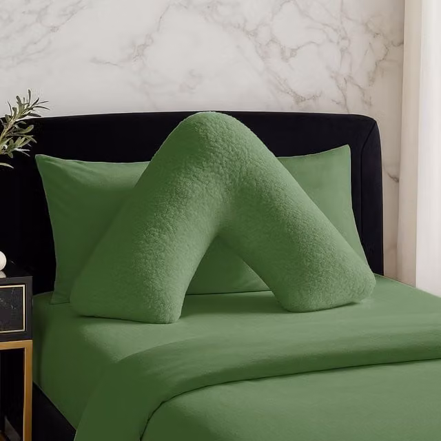 Home Sweet Home UK Teddy Fleece V Shaped Pillowcase in Green