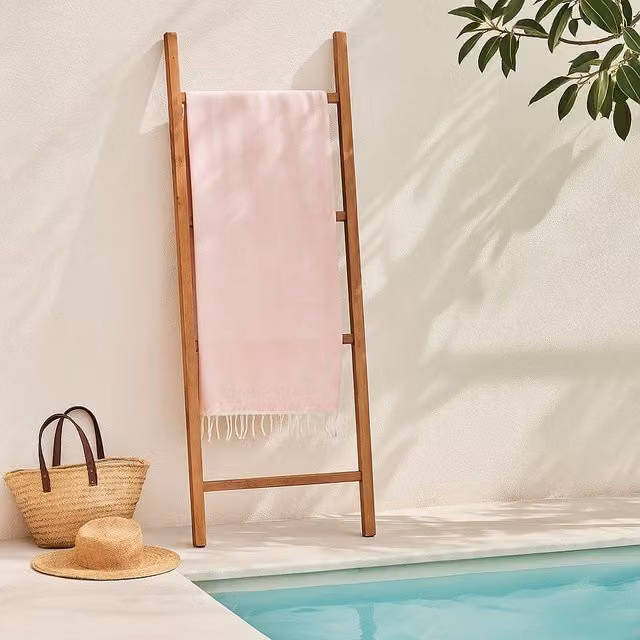 Orsina Poppy Red Hammam Towel in Pink, 100% Cotton Quick Dry Woven Texture Lightweight Throw Blanket