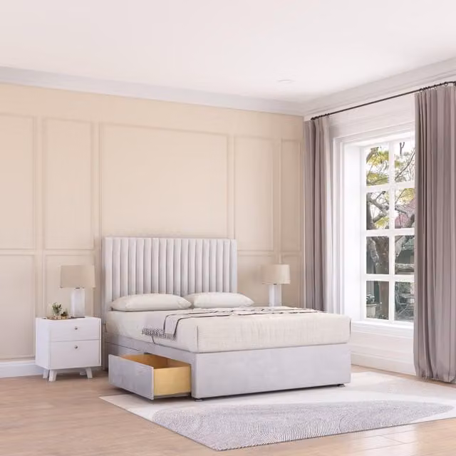 Sloomy Manhattan Double Plush Velvet Memory Foam Bed Set with 2 Drawers, Mattress and Headboard in Silver