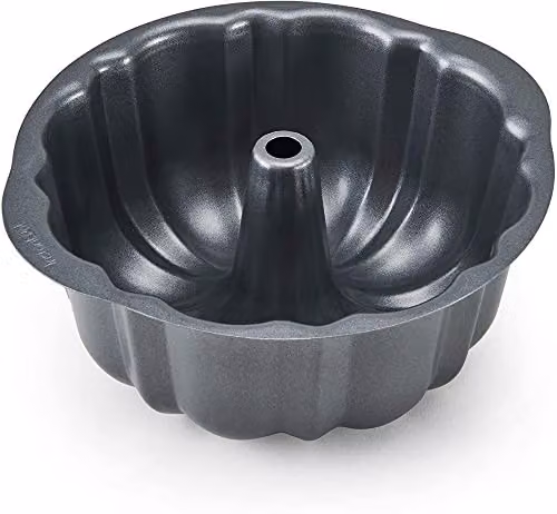 MasterClass Non-Stick Round Carbon Steel Cake Tin in Grey