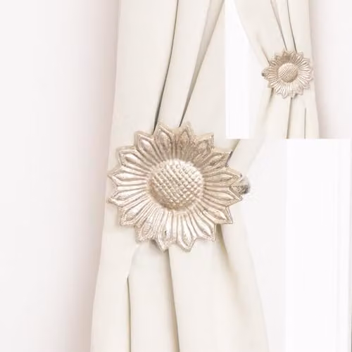 Melody Maison Set of 2 Silver Metal Vintage Floral Wall Mounted Tie Backs