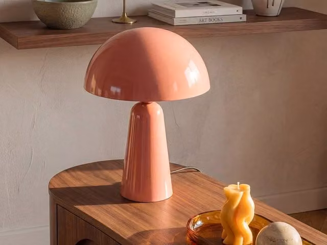 Vente-unique Larkin Mushroom Metal Table Lamp, Glossy Pink, D: 15.4 cm, H: 52 cm