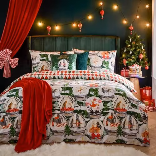 Riva Home Showtime Festive Reversible Duvet Cover Set in Green and Multicolour, 140 x 200 cm – 1