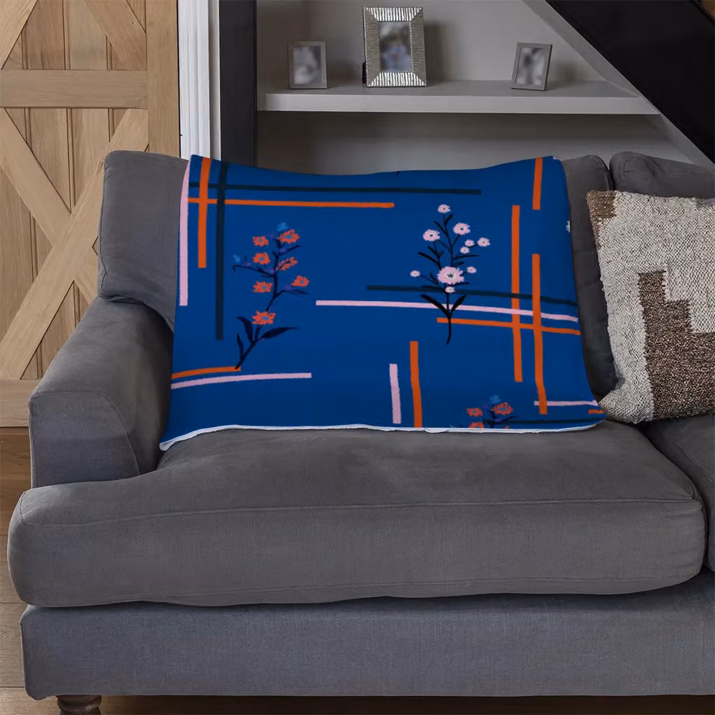 Benjamin Tate Design Flowers With Check Grid Fashion Fleece Blanket in Blue and Beige, W/D/H: 120 x 150 cm – 2