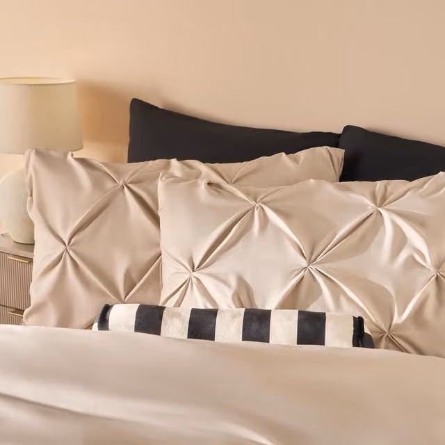 OHS Diamond Pintuck Pinch Pleat Duvet Cover and Pillowcase Set in Beige and Multicolour