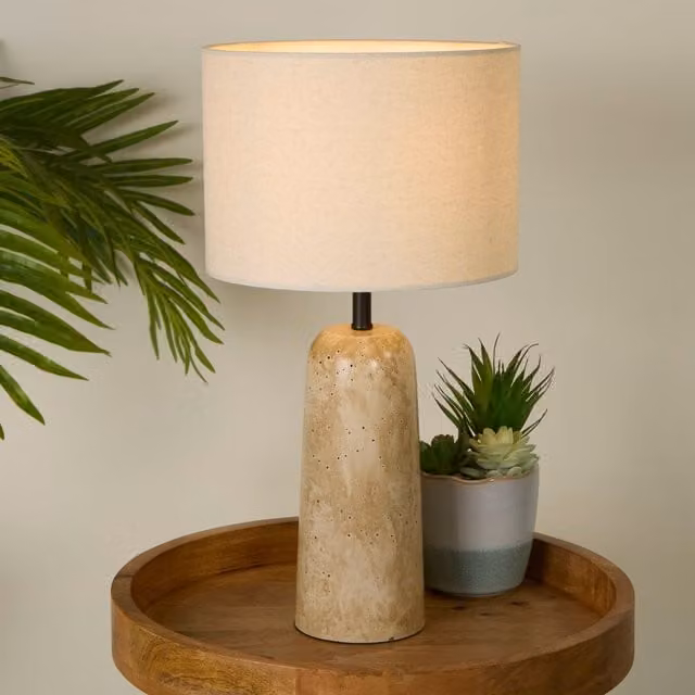Lighting Collection Travertine Effect Ceramic Table Lamp in White and Beige – 1