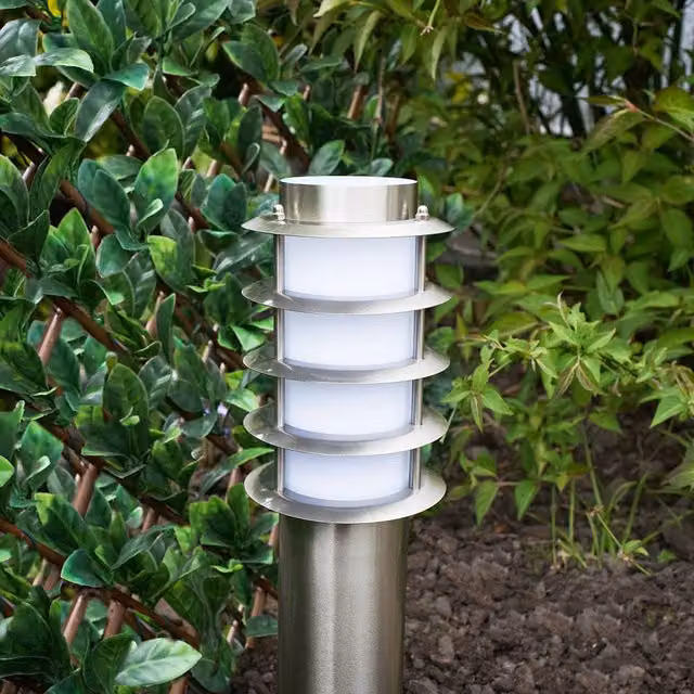 ValueLights Set of 4 Modern Stainless Steel Outdoor Bollard Lights in Silver – 3