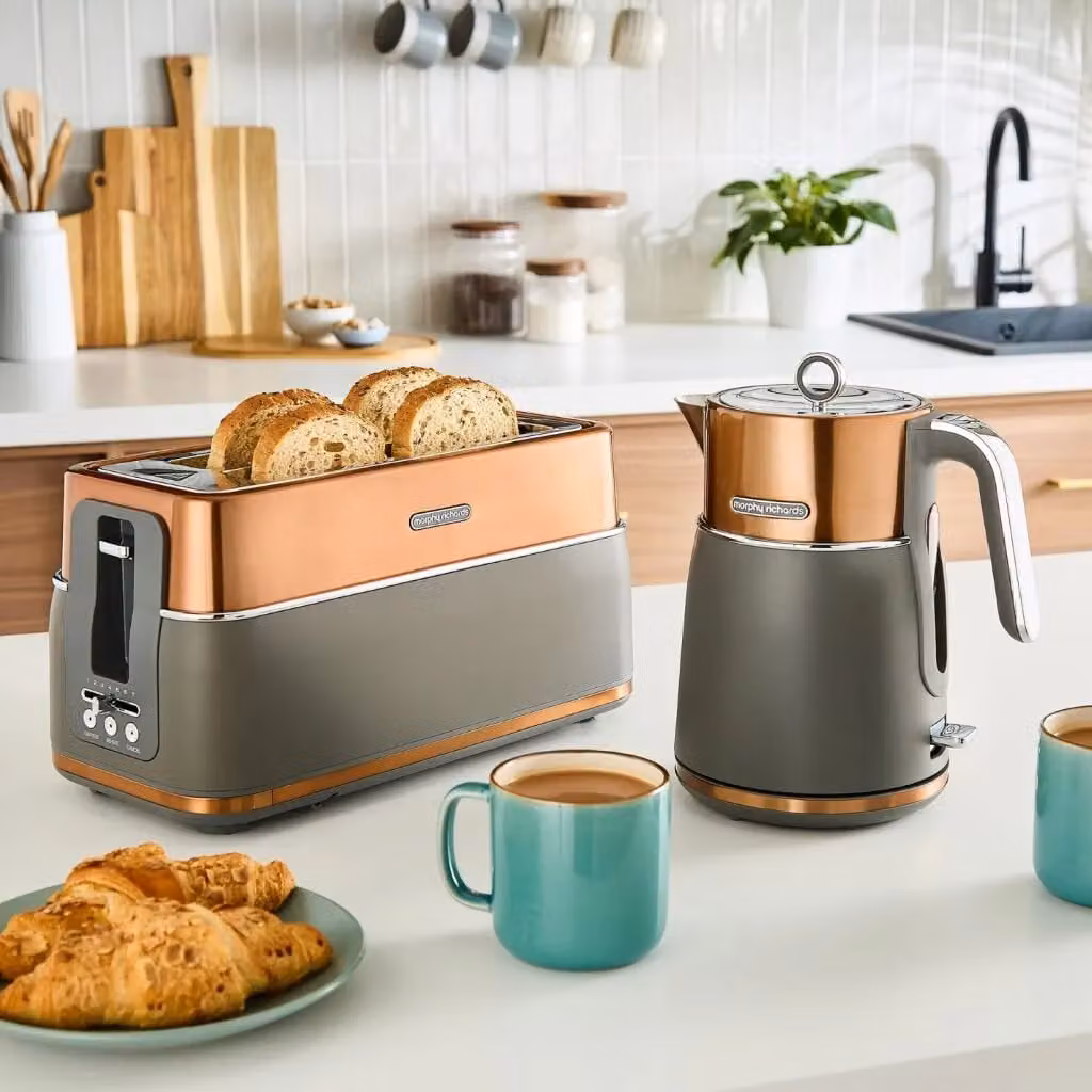 Morphy Richards Signature 1.5L Kettle and 4 Slice Toaster Set in Copper – 2