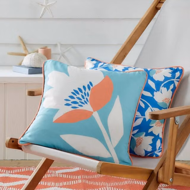 Fusion Luna Outdoor Water and UV Resistant Filled Square Cushion in Blue, W/D/H: 43 x 43 x 43 cm – 1