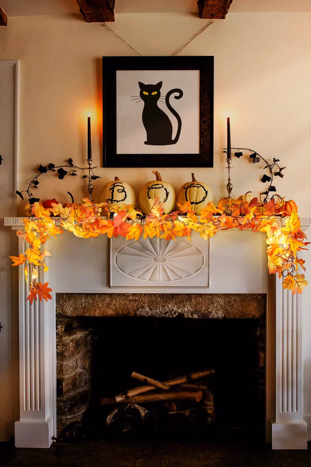 Living and Home Pre-Lit Autumn Maple Leaf Vine Garland in Orange, 1.7m – 2