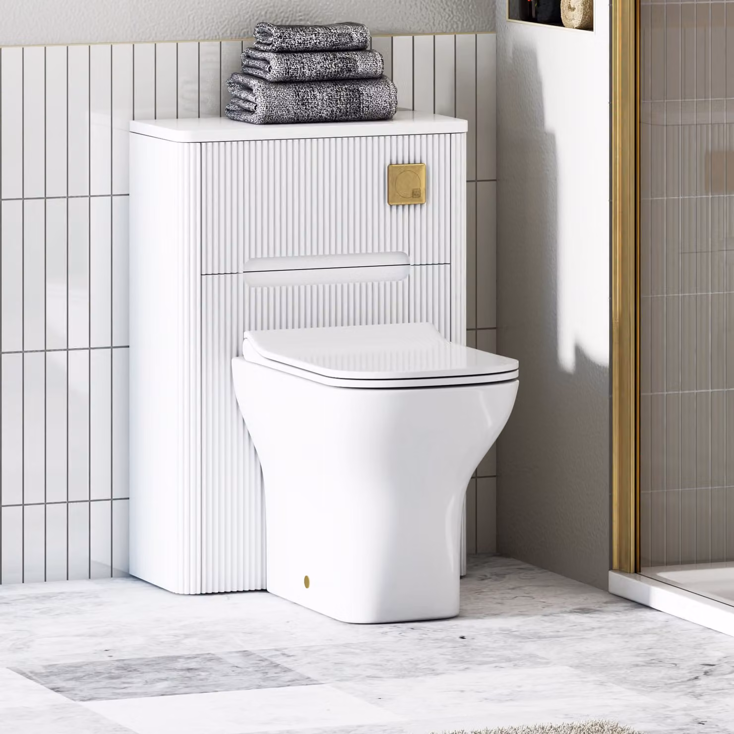Avenza Matte White BTW WC Unit with Qubix Rimless Ceramic Toilet Pan, Slim Soft Close Seat and Cistern, Width: 55 cm