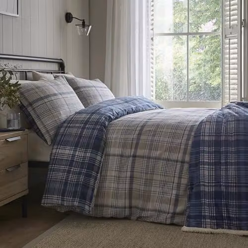 Dreams & Drapes Bennet Check Navy Fleece Throw, W/D/H: 150 x 200 cm – 4