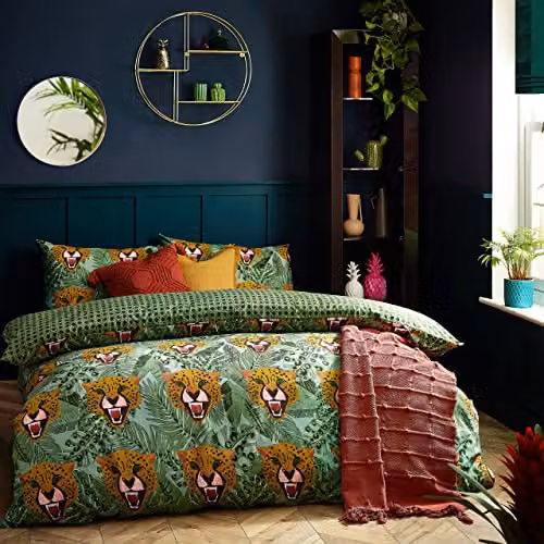 Riva Home Untamed Reversible Polycotton Duvet Cover and Pillowcase Set, Green, W/D/H: 180 x 200 cm, Pillowcase: 50 x 75 cm