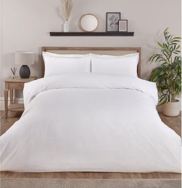 Divante Belgravia White Waffle Duvet Set