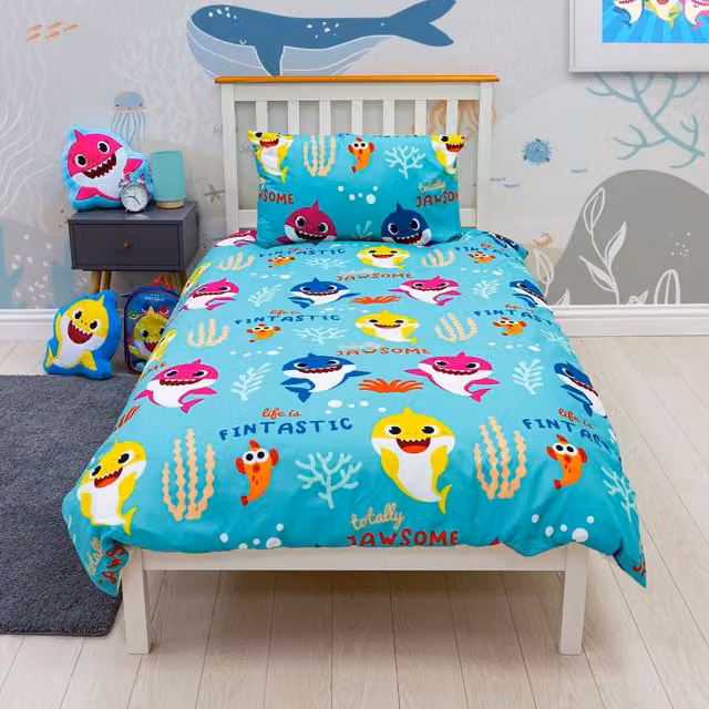 Baby Shark Reversible Polycotton Duvet Cover and Pillowcase Set for Children, Blue, W/D/H: 90 x 190 cm