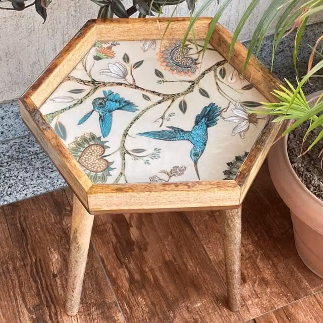 Hartsmede Handmade Hexagonal Mango Wood Side Table Hummingbird in Beige, W/D/H: 36 x 36 x 47 cm