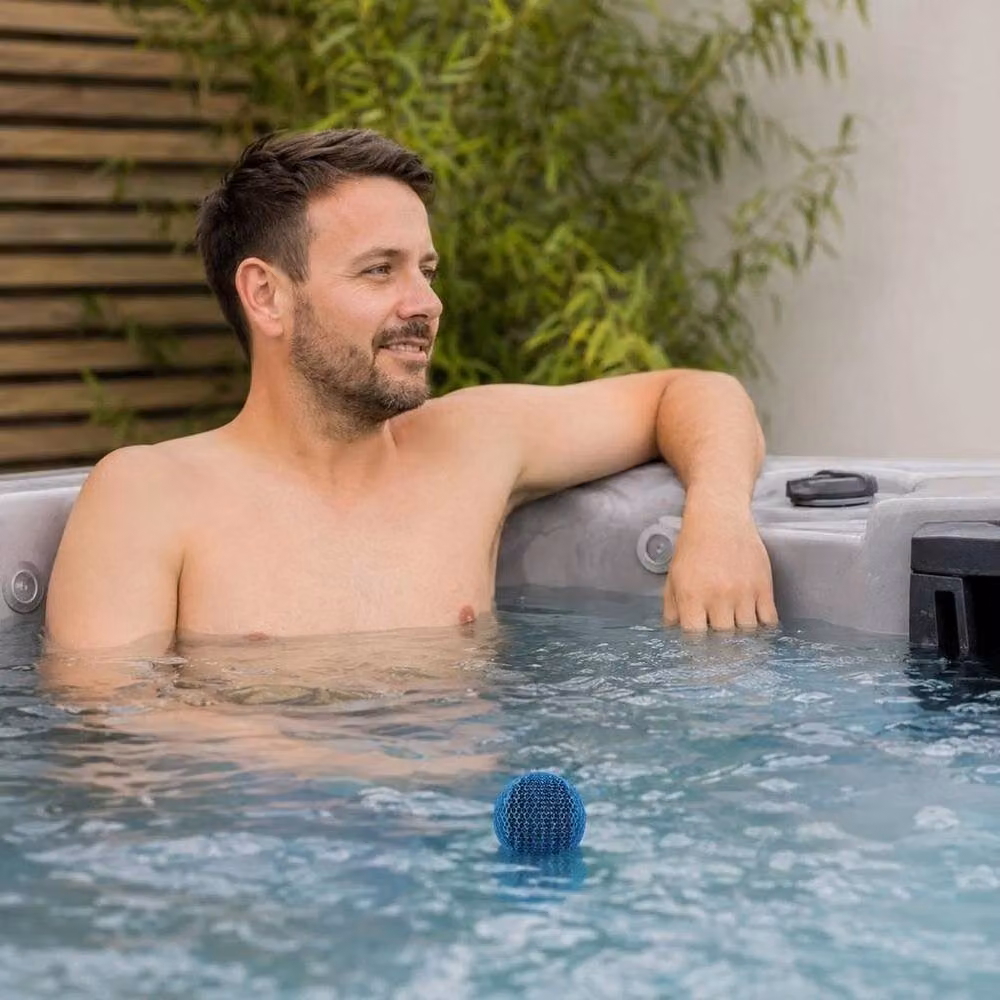 FLAVORA Reusable Hot Tub and Pool Scum Absorber Spa Sponge Balls in Blue, W/D/H: 100 x 15 cm – 3