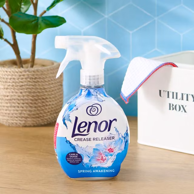 Lenor Crease Releaser Spring Awakening 500ml