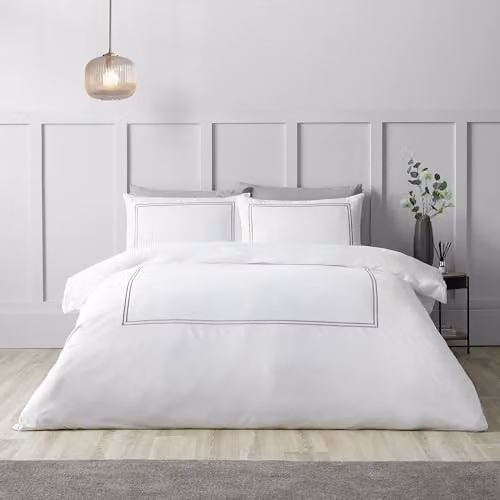 Catherine Lansfield So Soft Mono Satin Stitch Super King Duvet Cover and Pillowcase Set in White and Silver