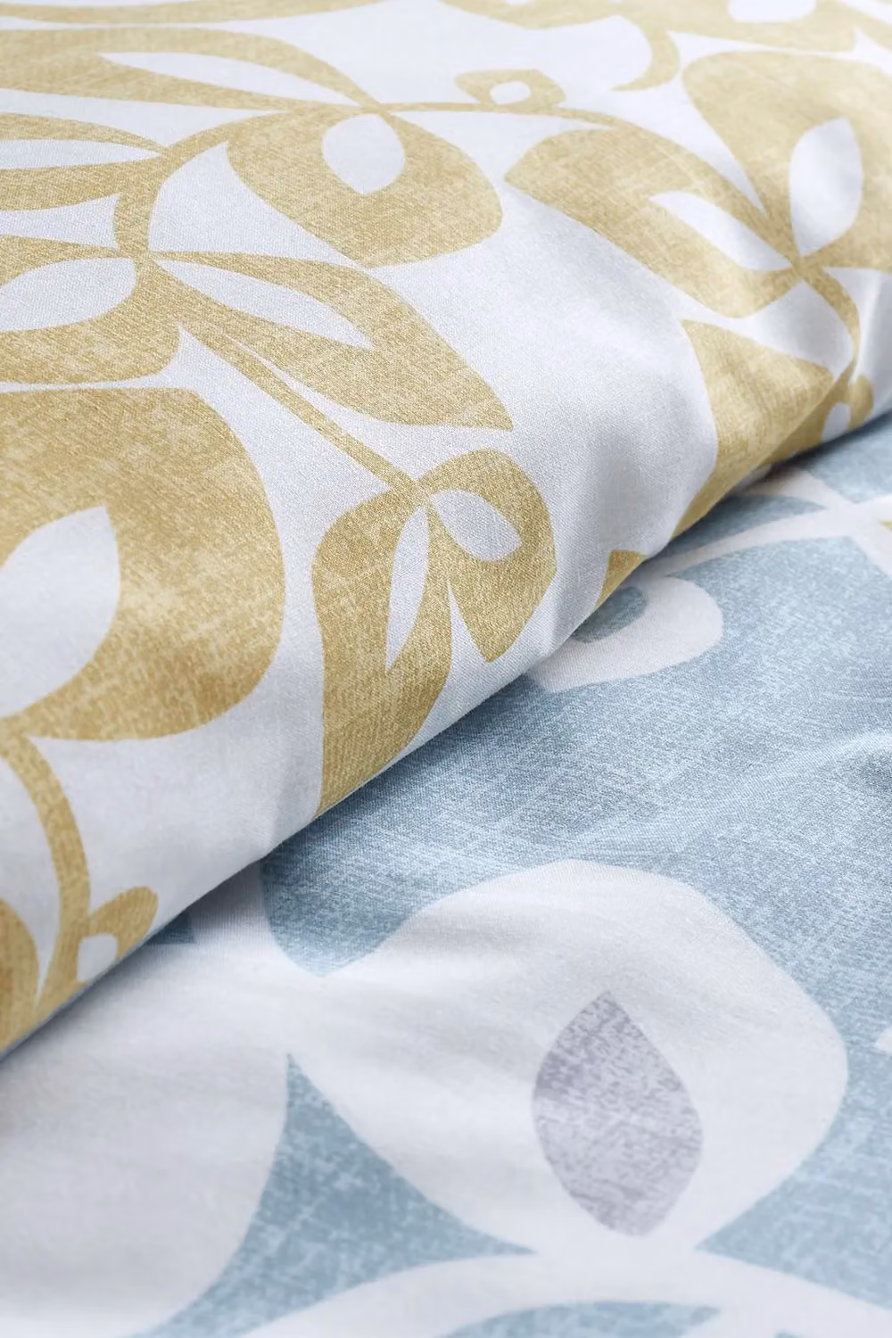 Catherine Lansfield Inga Leaf Reversible Floral Duvet Cover Set, Green and Multicolour, W/D/H: 140 x 200 cm – 3