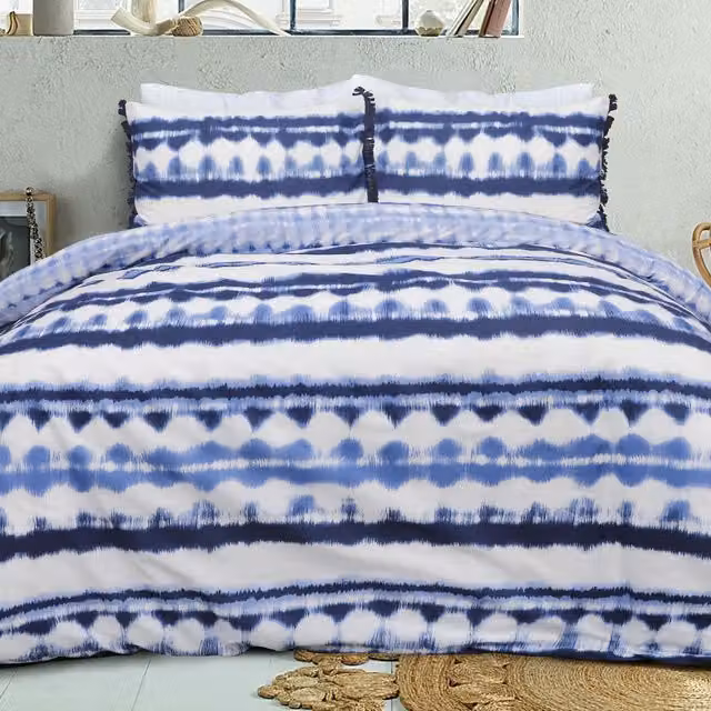 Smart Living Reversible Tie Dye Polycotton Duvet Cover and Pillowcase Set in Blue and White, W: 230 cm, D: 220 cm, H: 220 cm – 1