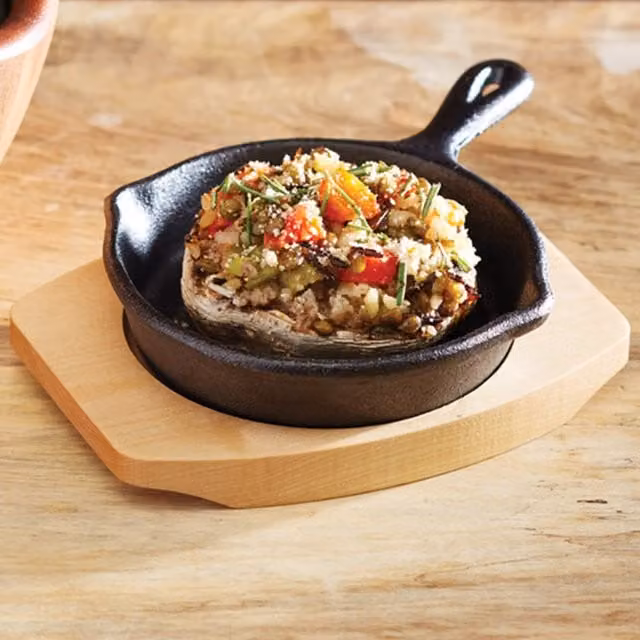 Artesa Cast Iron Mini Frying Pan in Mid Grey, W/D/H: 16 x 11.5 x 2 cm