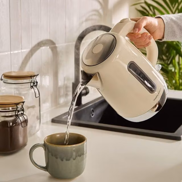 Morphy Richards Equip Stainless Steel Jug Kettle with Limescale Filter, 1.7 l, Beige