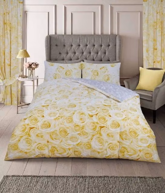 Smart Living Bellerose Printed Polycotton Duvet Cover and Pillowcases in Gold, W/D/H: 135 x 200 cm with Pillowcases 50 x 75 cm