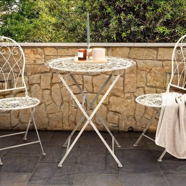 Wyld and Coco Suncrest 3-Piece Outdoor Bistro Set in White Distressed Metal – 1