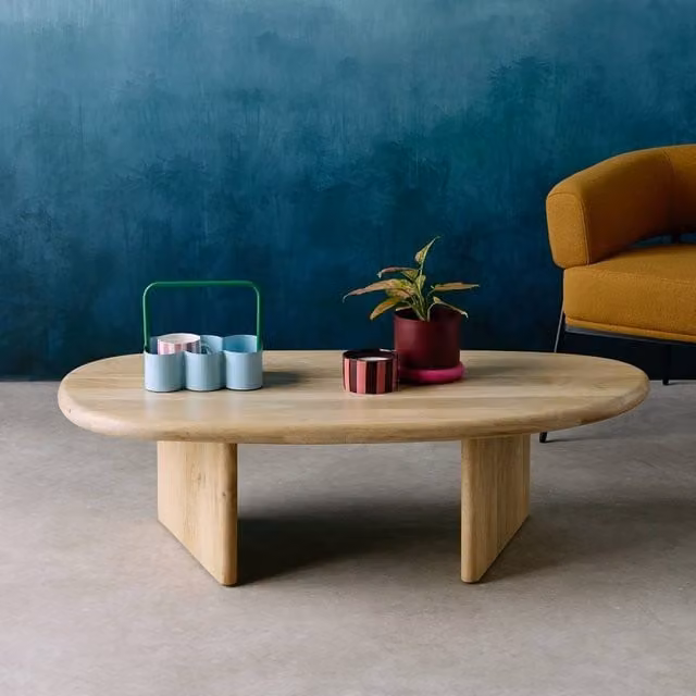 sweeek Oval Mango Wood Coffee Table in Beige, W/D/H: 60.0 x 35.0 x 25.0 cm – 1