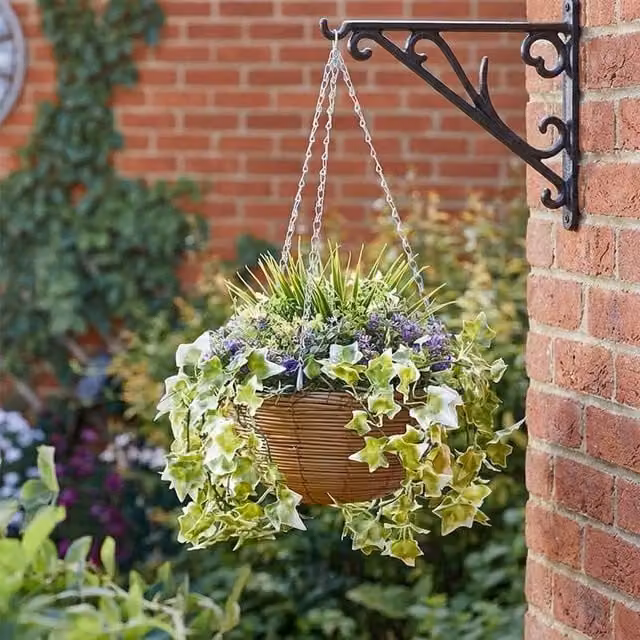 Garden Greatness Regal Lilac Bloom Artificial Hanging Basket in Purple, W/D/H: 58 x 30 x 30 cm