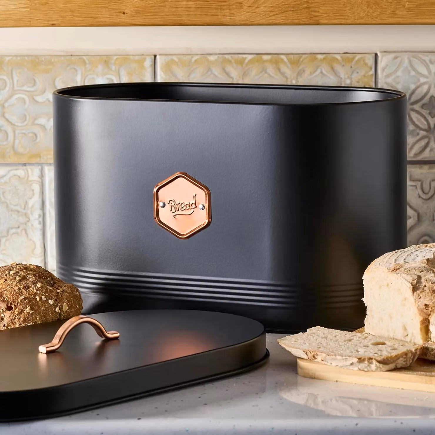 Cooks Professional Metal Bread Bin with Copper Nameplate, Black and Copper, W: 35.0 cm, D: 19.0 cm, H: 23.0 cm – 3