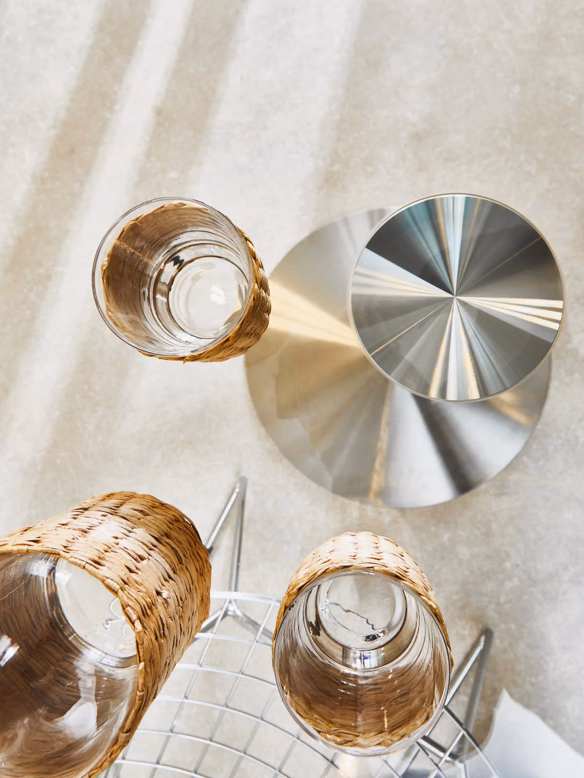 Orsina Minimalist Round Glass and Silver Dining Table, Diameter: 90 cm, H: 76 cm – 2