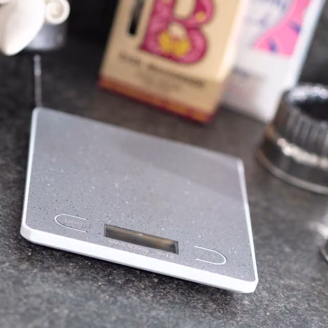 Durastone Digital Kitchen Scales with Digital Display and Tare Function in Grey