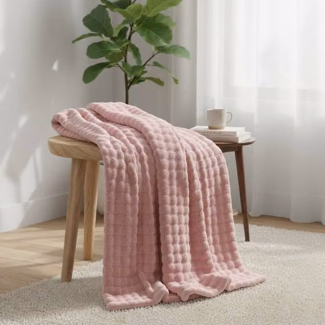 Snug City Rabbit Faux Fur Throw Blanket in Pink, W: 150 cm, D: 200 cm
