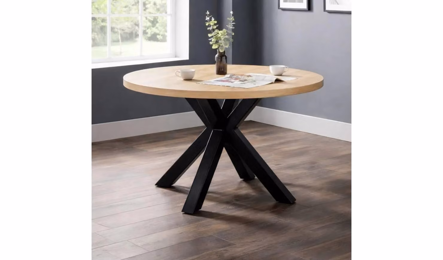 Julian Bowen Berwick 4 Seater Round Dining Table in Oak and Black Industrial Style, Diameter: 120 cm, Height: 75 cm