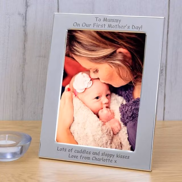 Uniqueful Personalised Mummy First Mothers Day Silver Plated Rectangular Metal Tabletop Photo Frame, W/D/H: 18.5 x 13.5 x 1.0 cm