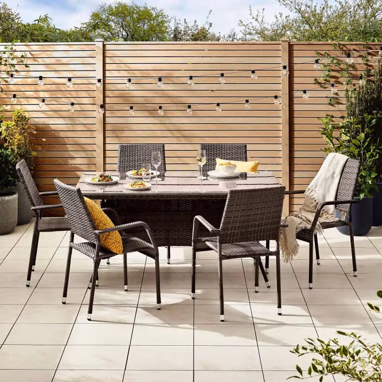 FurnitureboxUK Antigua 6 Seater Brown Polyrattan Outdoor Garden Dining Set with Glass Top