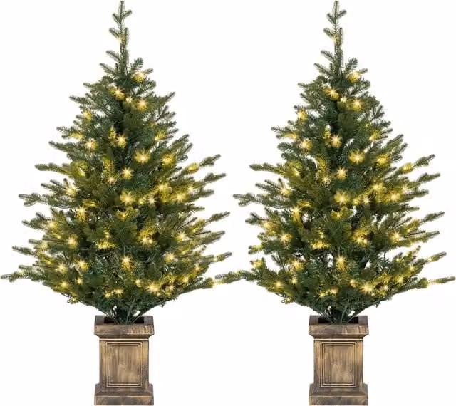 HOMCOM Set of Two Green Artificial 4ft Christmas Trees with Lights – 1