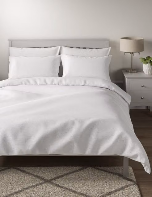 M&S White Pure Cotton Geometric Jacquard Matelasse Bedding Set, W: 180 cm, H: 200 cm
