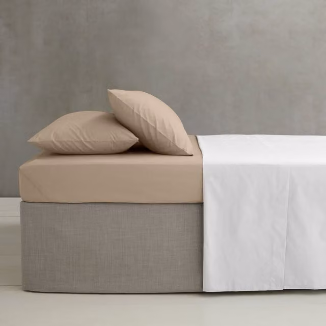 Catherine Lansfield Easy-Iron Percale Combed Polycotton Single Fitted Sheet, Natural, W/D/H: 90 x 190 x 25 cm