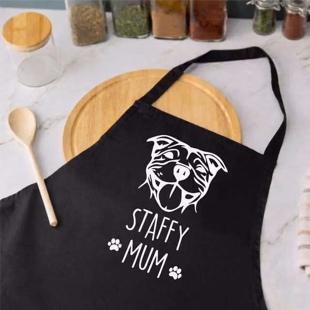 60 SECOND MAKEOVER Women's Staffy Mum Apron in Black