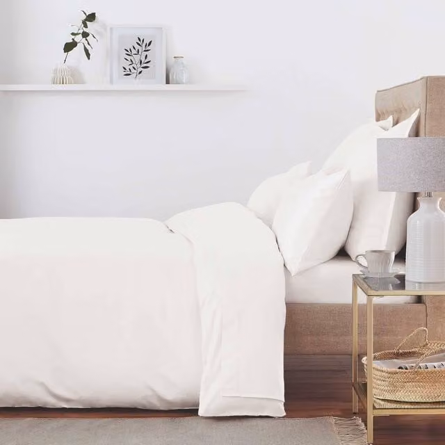 Murmur Super Kingsize 500 Thread Count Mako Satin Cotton Duvet Cover in White