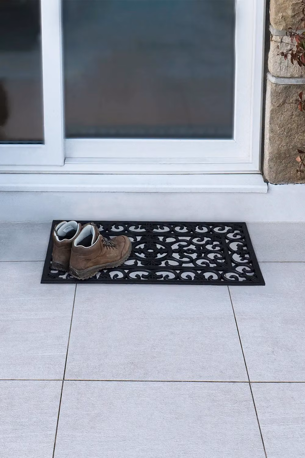 JVL Lexi Wrought Iron Effect Rubber Doormat, Black, W: 45 cm, D: 75 cm – 2