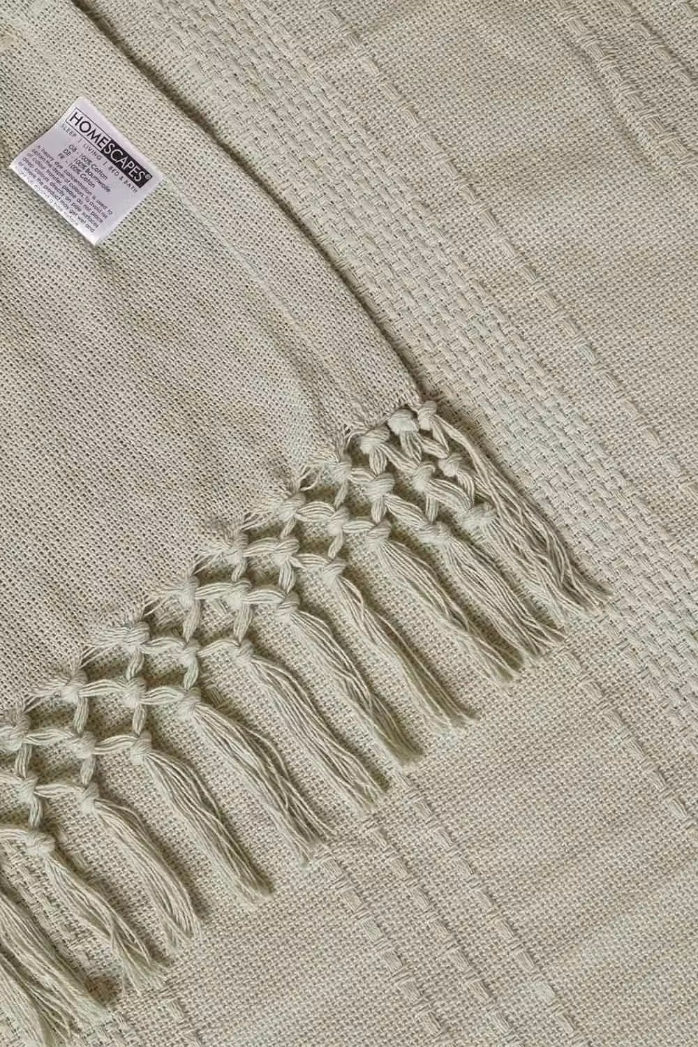 Homescapes Kashi Woven Cotton Throw with Fringes in Green, W/D/H: 360 x 255 cm – 2